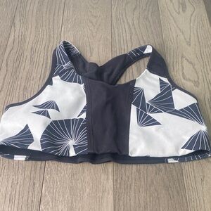 The North Face Black & White Geometric Sports Bra Women’s Size XL - 1344